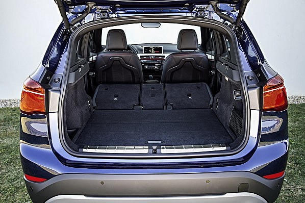 2016-BMW-X1-SUV-69