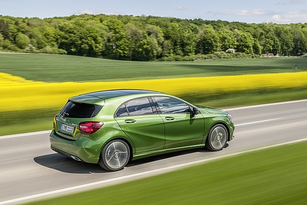 2016-Mercedes-A-Class-18