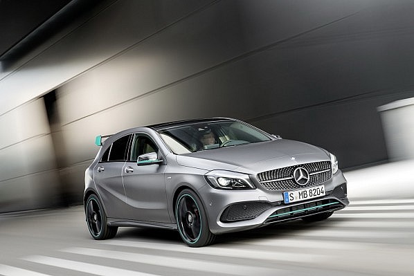 2016-Mercedes-A-Class-51