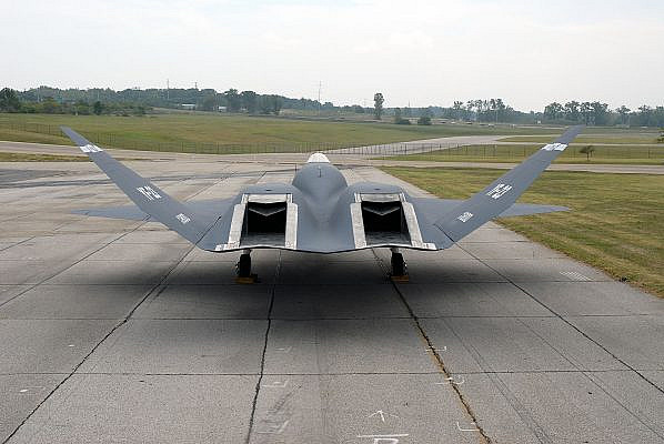 Northrop YF-23 Black Widow II 1/144 Model - TeknoSeyir